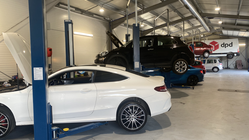 Check Engine Beograd